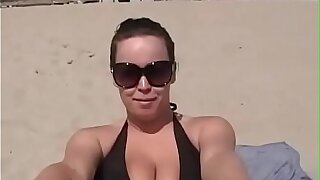 Sexy Plump Pornstar Brandy Talore Flashes at the Strand